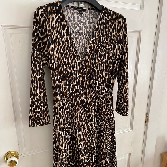 Banana Republic Leopard Print Wrap Dress - Picture 7 of 7